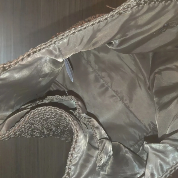 The Sak Crochet Knit Crossbody Bag Beige Boho Hobo Satchel Purse Zipper NWOT - Picture 6 of 6